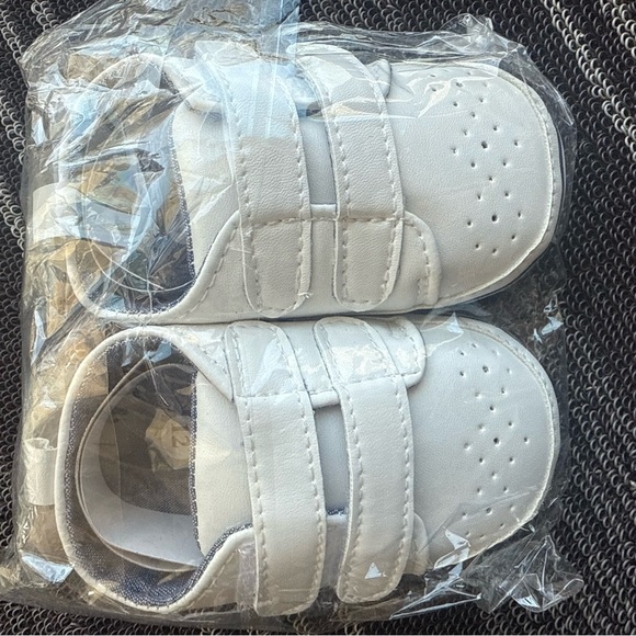 White Baby Walker Shoes with Soft Leather and Adjustable Straps - Picture 3 of 6